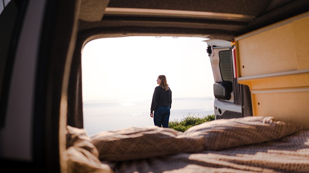 Camper Leavv uitzicht over zee